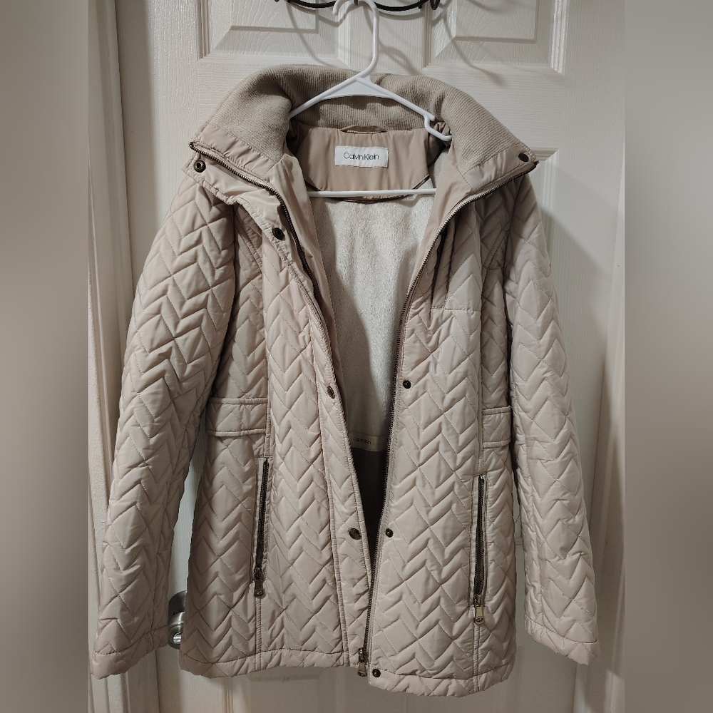 Calvin Klein Women's Beige Quilted Puffer Jacket